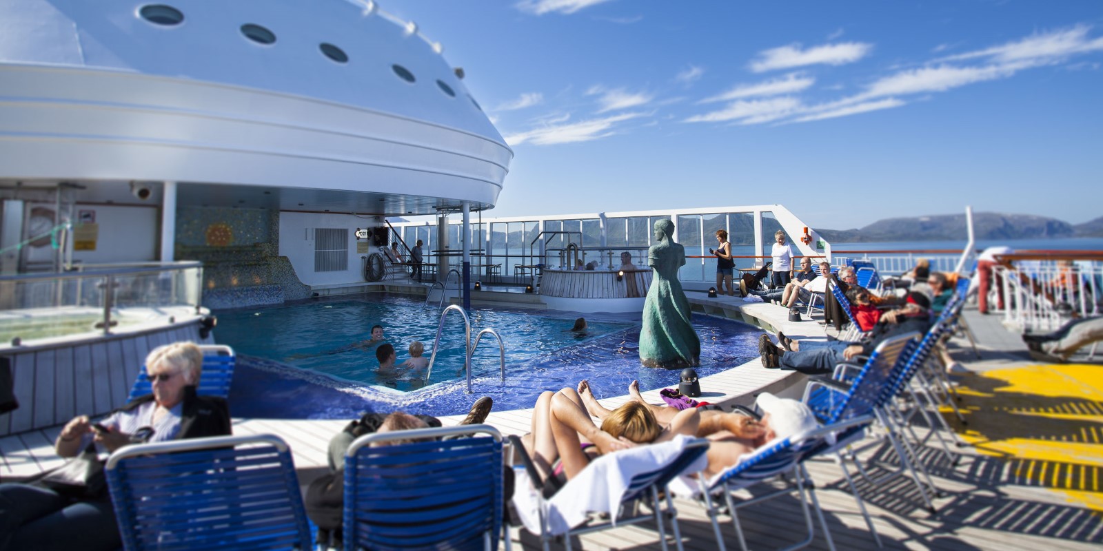 MS-finnmarken-sundeck