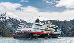 Img-Ship-Expedition-MS-Midnatsol-Garibaldi-fjorden-Chile-HGR