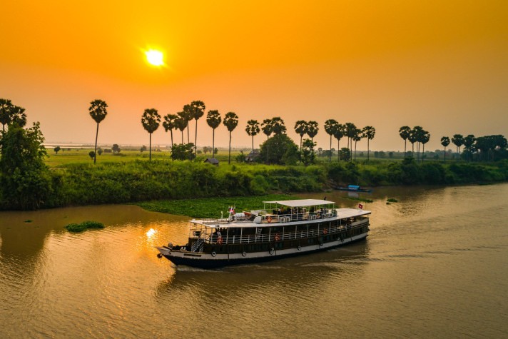 img-tour-mekong-ship-toum-tiou-04-2