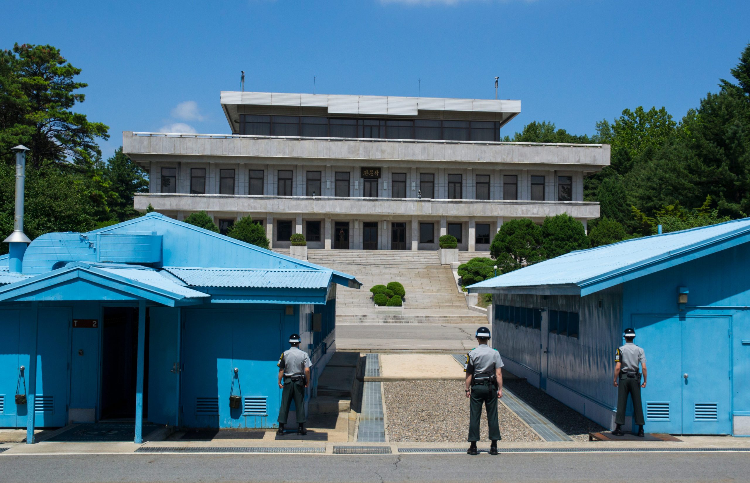 shutterstock_1006508992_demilitarized-zone-dmz