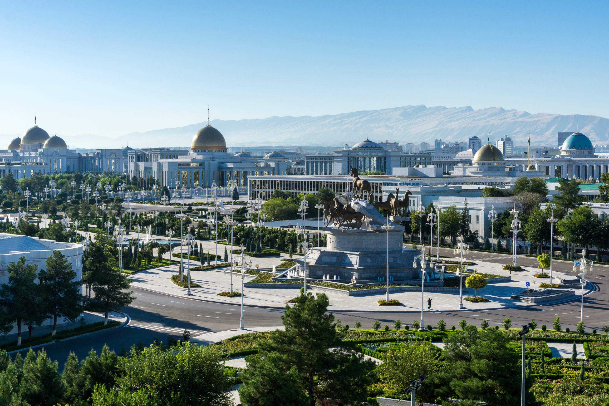 shutterstock_1362279620_ashgabat-turkmenistan