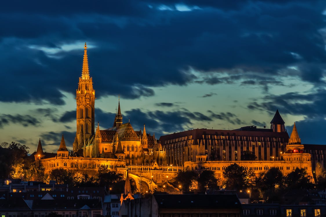 budapest-church-architecture-matthias-church-47727