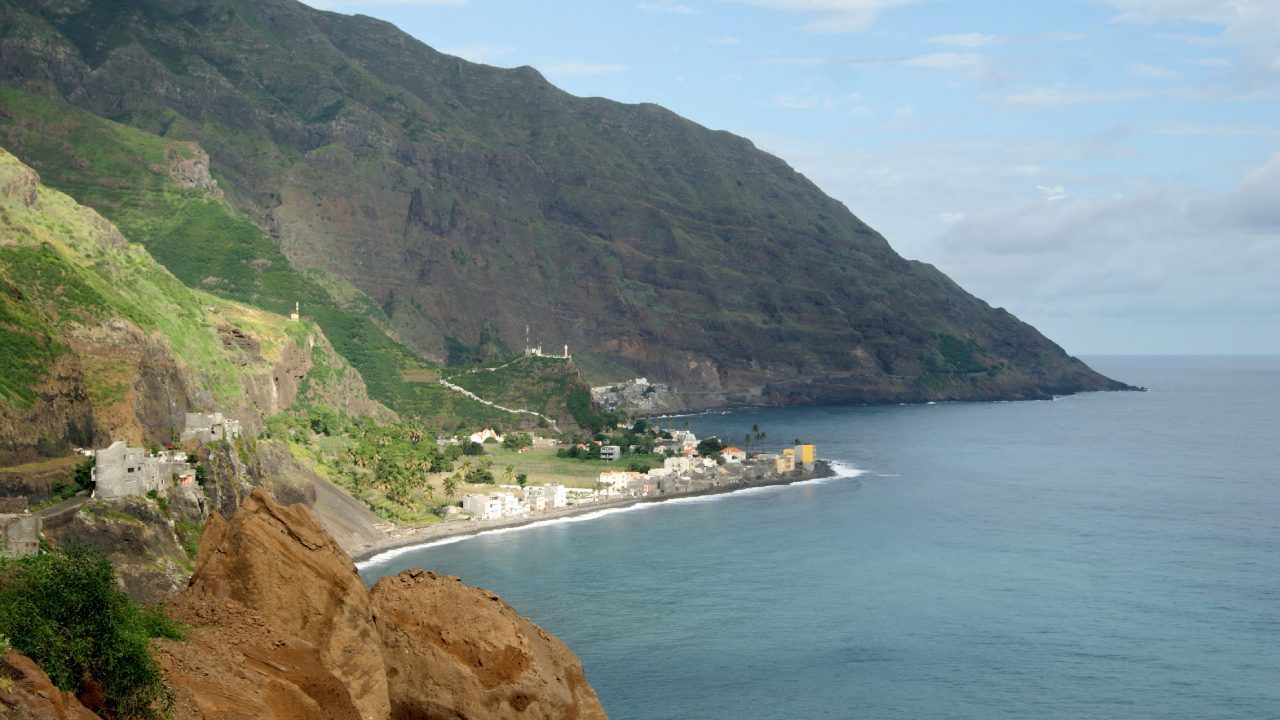 santo-antao-eastern-shore-02-1