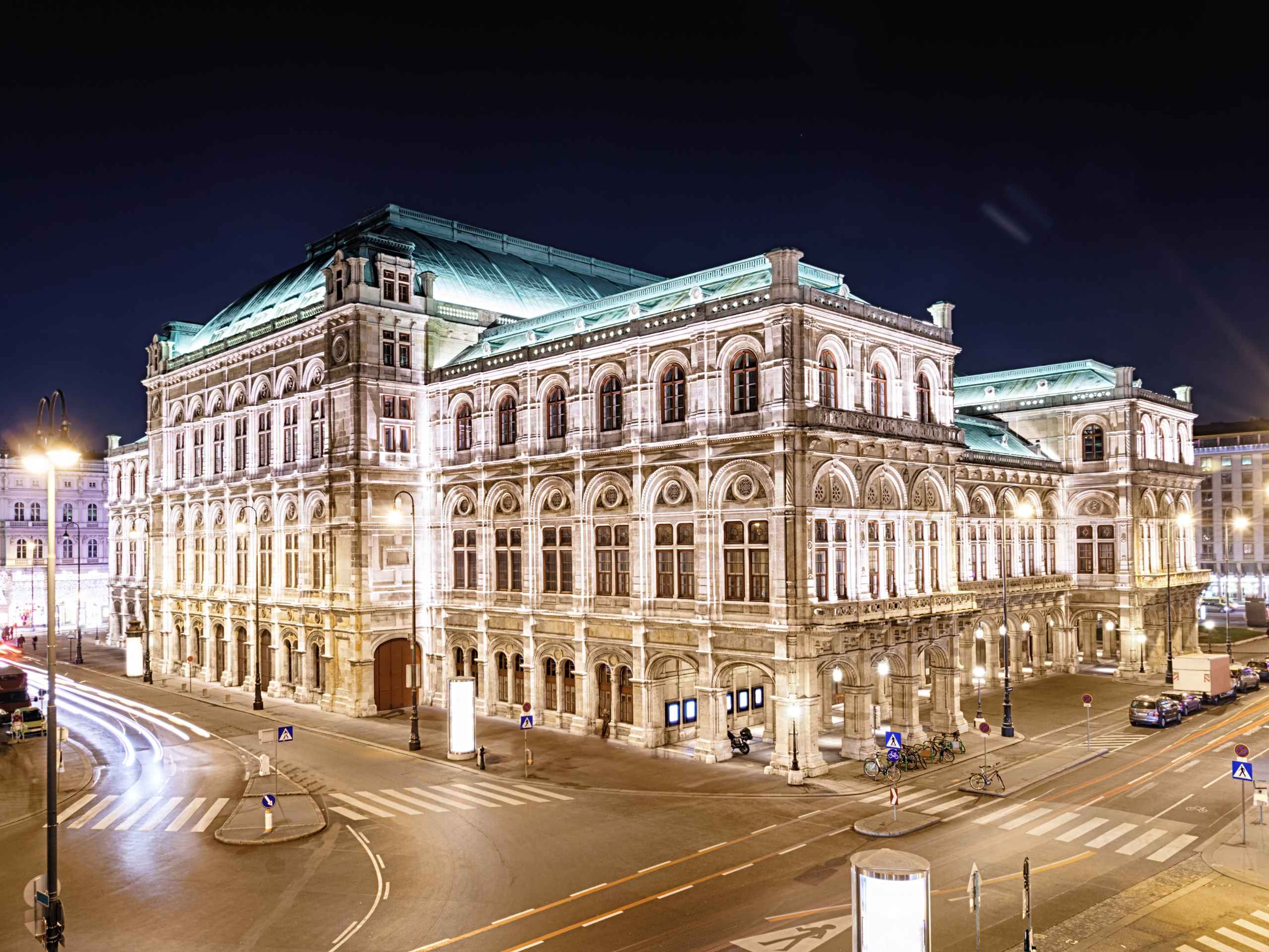vienna-opera-house