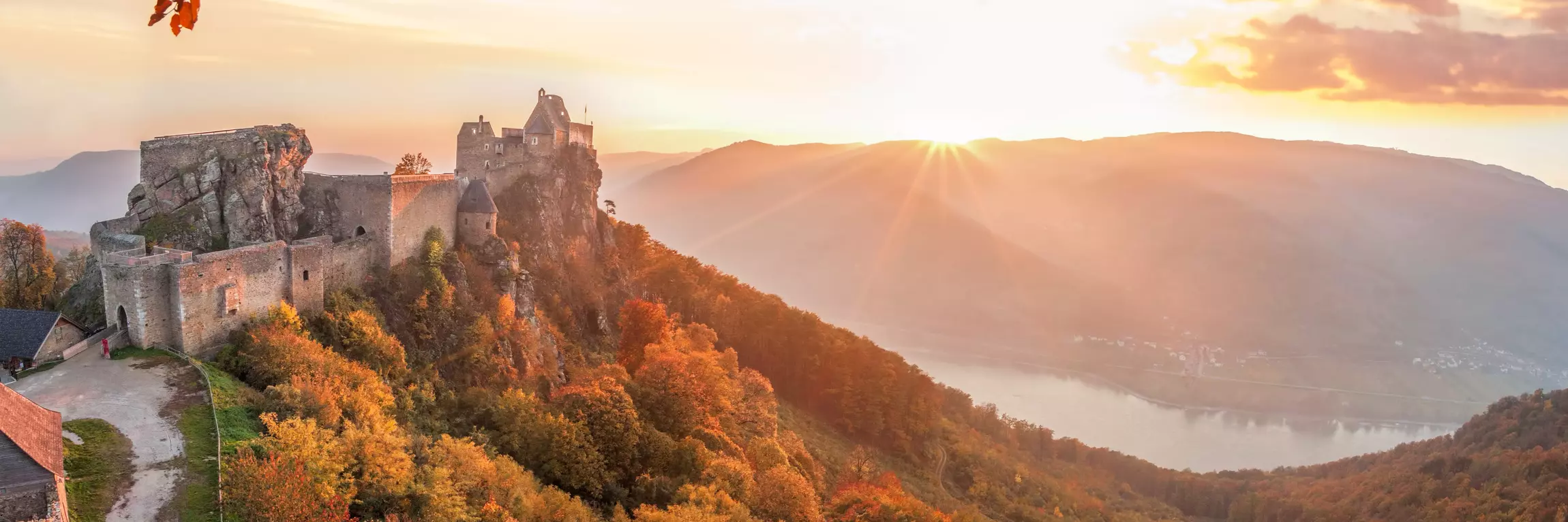 csm_lueftner_cruises_amadeus_danube_austria_wachau_ruine_aggstein__c_lu748970848_a379f21ce7